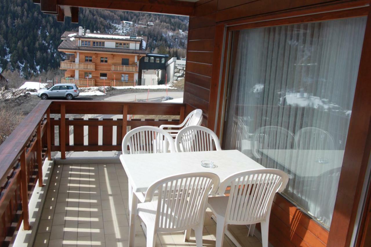 Appartement Dans Le Centre Thermal Les Sources Ovronnaz Exterior foto